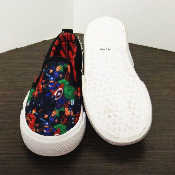 Brand New Ground Up Marvel Heros Toddler 8 Multi-color Slip-ons. MHTSO8 F55 - Picture 5 of 7